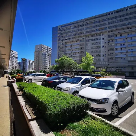 Апартаменты Delta Belville *