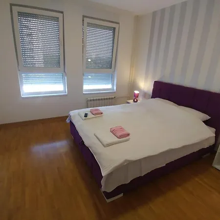 Delta Belville Apartment