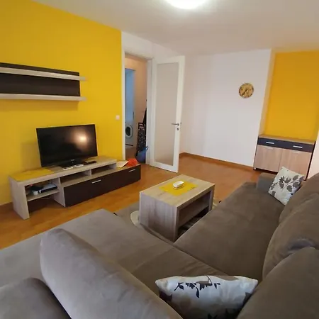 Delta Belville Apartment