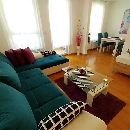 Delta Belville דירה בלגרד